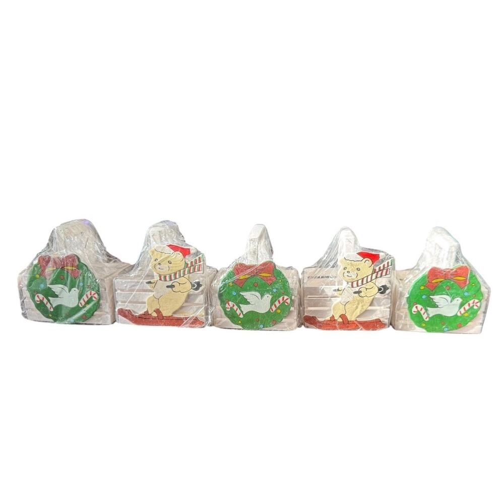 Vintage Michaels Mini Wood Christmas Baskets‎ Lot of 5 Doves & Bears Skiing